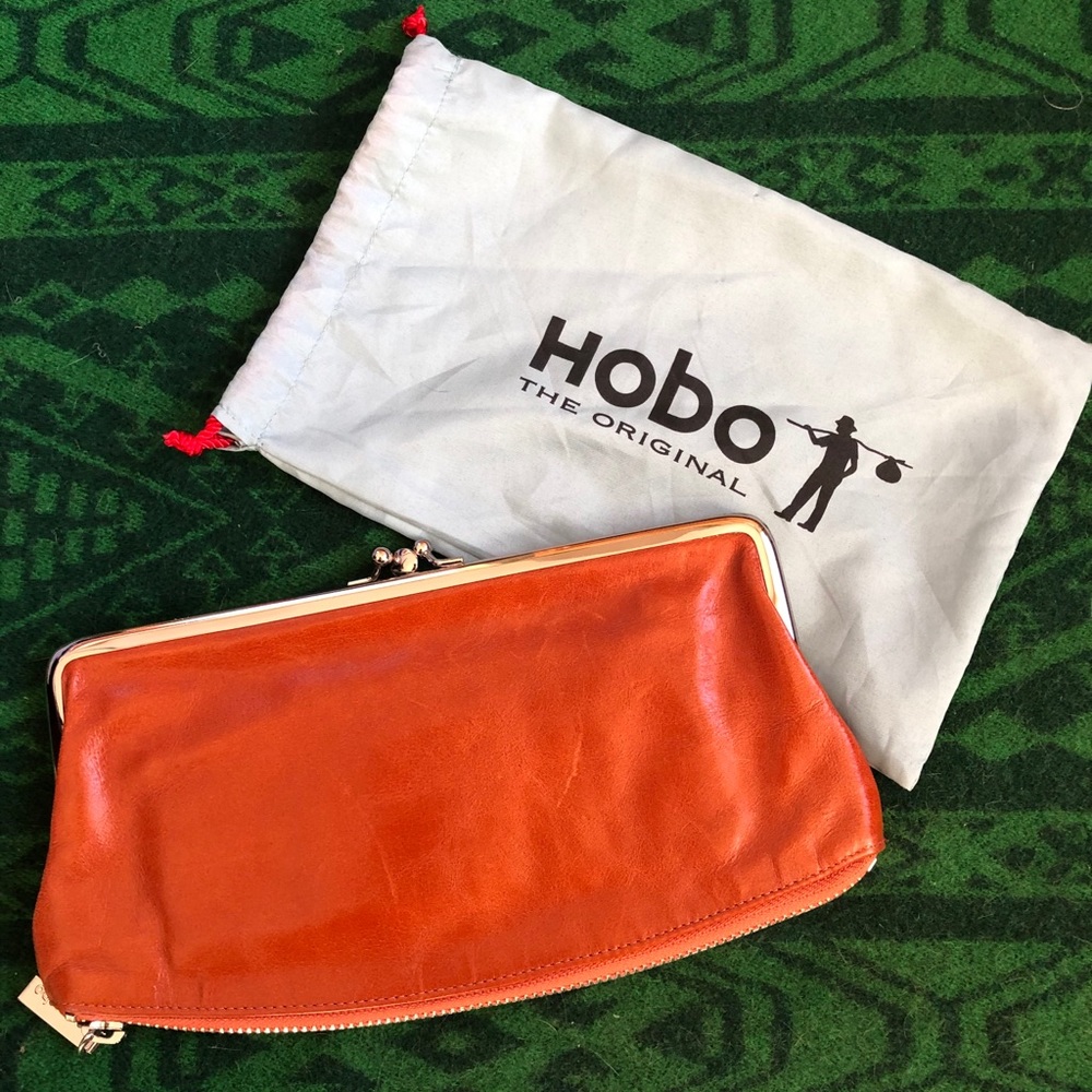 Hobo Mavis clutch- new without tags